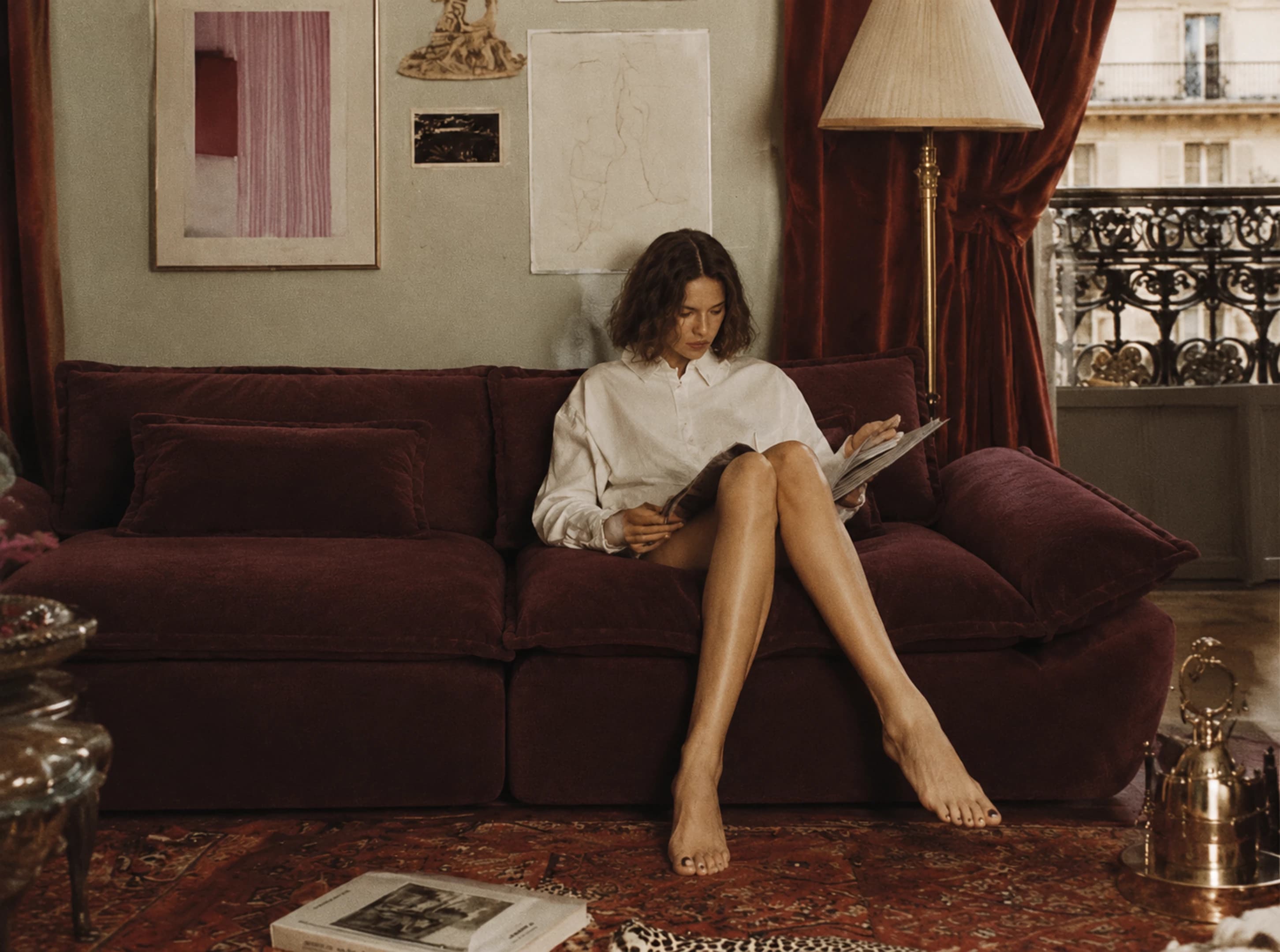 Relaxing on a Nesto Sail sofa