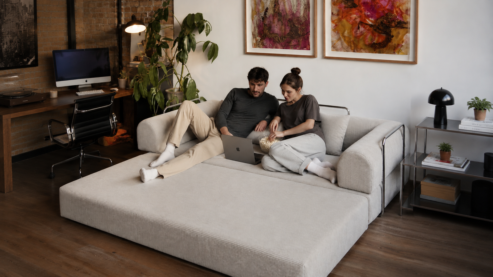 Snuggle 83"