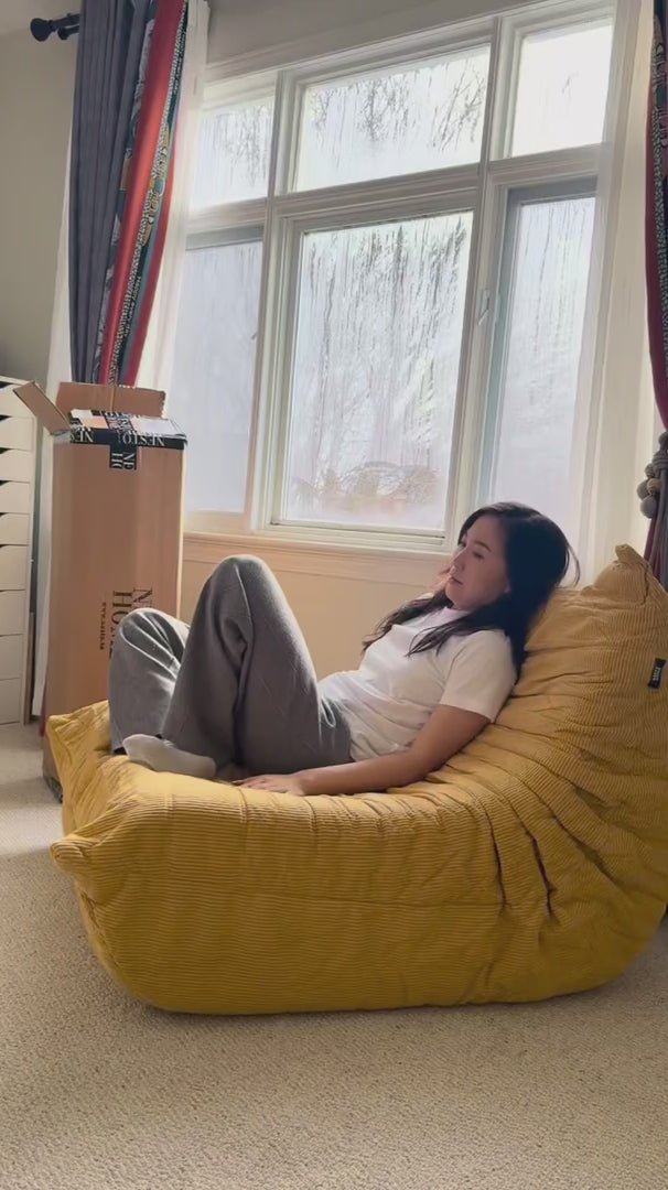 Load video: Caterpillar 1s