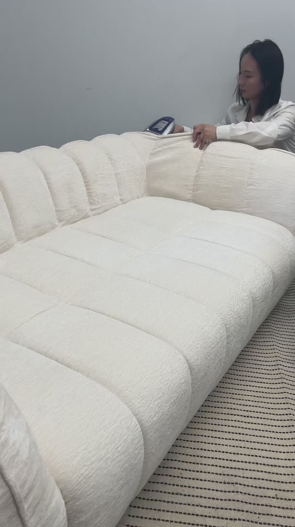Load video: Pumpkin Loveseat